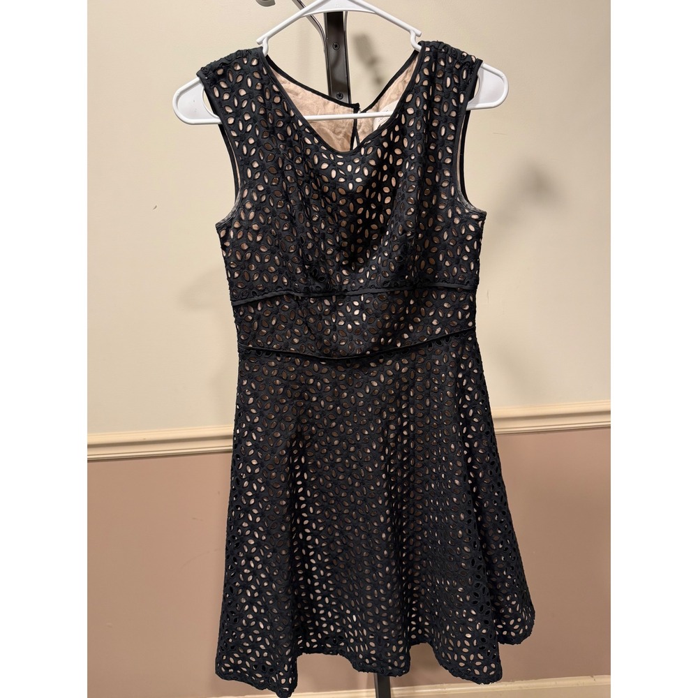 Ann Taylor LOFT Black Eyelet Lace Fit and Flare Dress Sleeveless Cotton Size 0